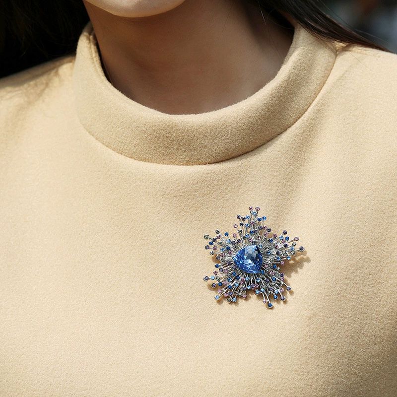 Swarovski Yaka İğnesi - Kolye (Altın Kaplama) - X0103 Görseli